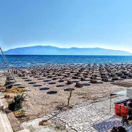 Rass' Apartment Vlorë Buitenkant foto