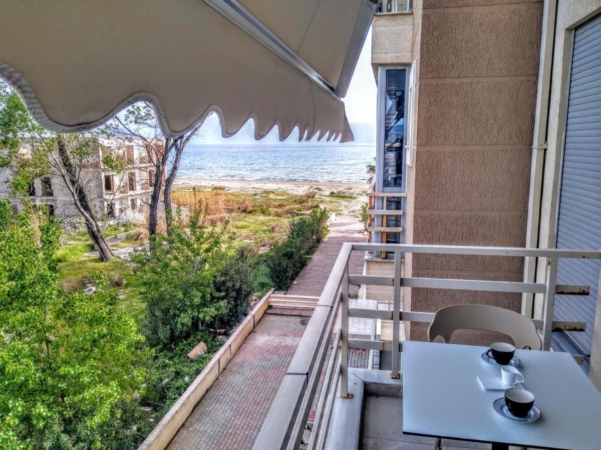 Rass' Apartment Vlorë Buitenkant foto