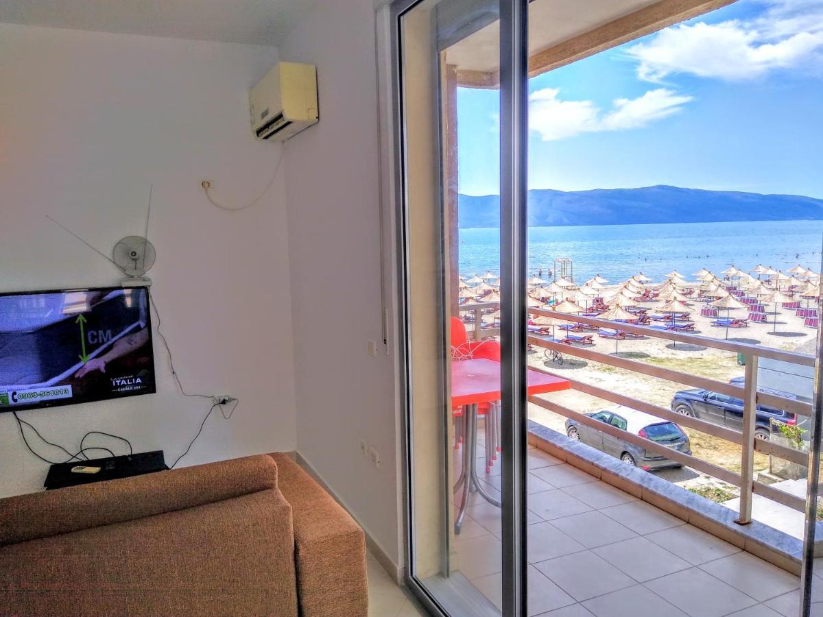 Rass' Apartment Vlorë Buitenkant foto