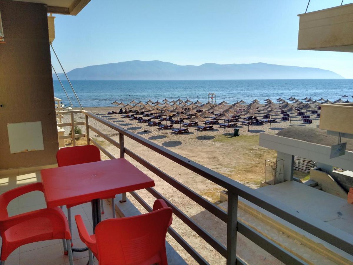 Rass' Apartment Vlorë Buitenkant foto