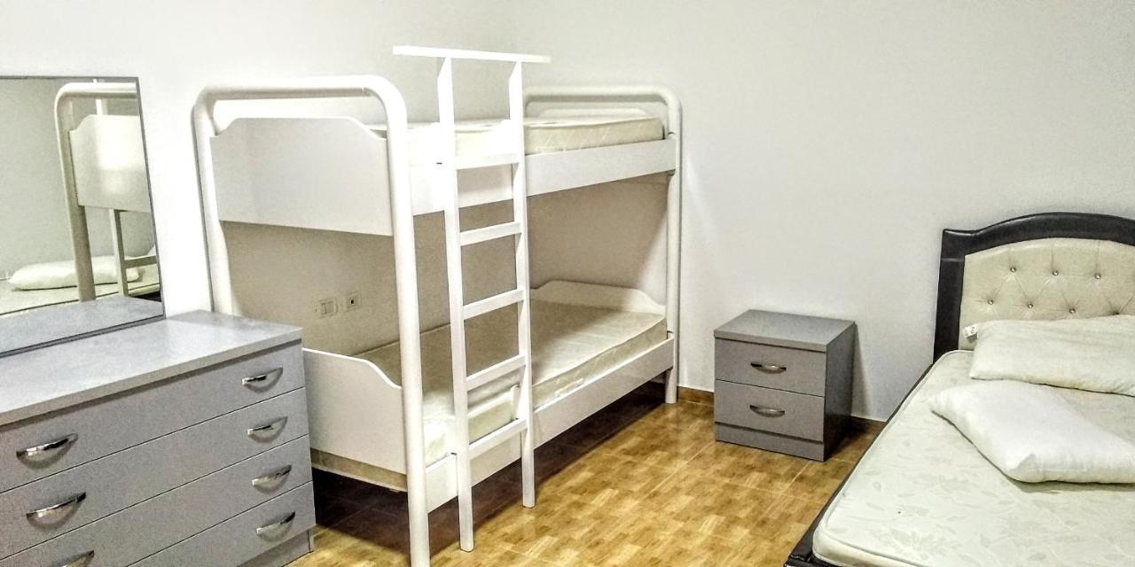 Rass' Apartment Vlorë Buitenkant foto