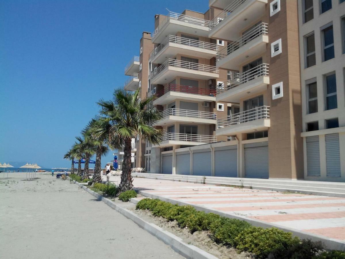 Rass' Apartment Vlorë Buitenkant foto